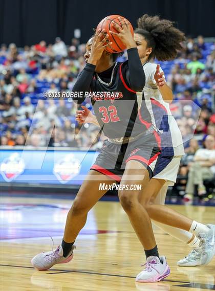 Thumbnail 3 in Wagner vs. Ryan (UIL 5A Basketball Division I Final) photogallery.