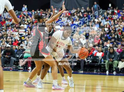 Thumbnail 2 in Wagner vs. Ryan (UIL 5A Basketball Division I Final) photogallery.