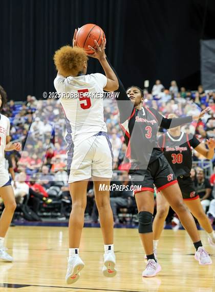 Thumbnail 1 in Wagner vs. Ryan (UIL 5A Basketball Division I Final) photogallery.