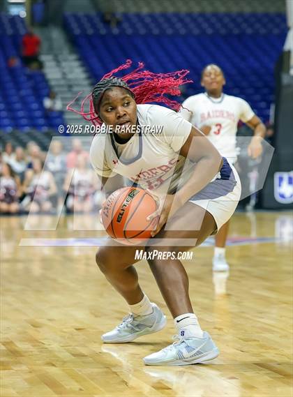 Thumbnail 2 in Wagner vs. Ryan (UIL 5A Basketball Division I Final) photogallery.