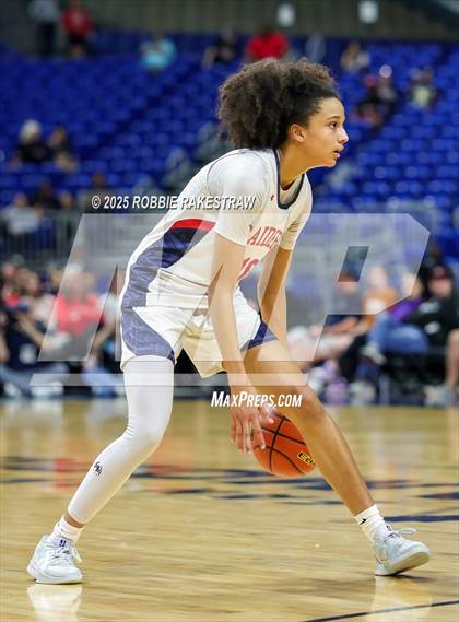 Thumbnail 3 in Wagner vs. Ryan (UIL 5A Basketball Division I Final) photogallery.