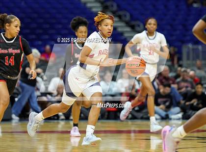 Thumbnail 2 in Wagner vs. Ryan (UIL 5A Basketball Division I Final) photogallery.