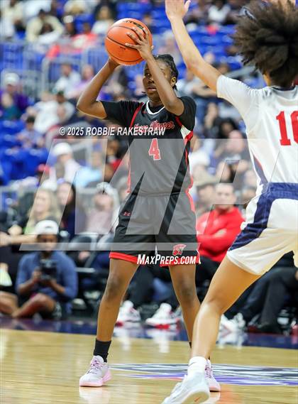 Thumbnail 1 in Wagner vs. Ryan (UIL 5A Basketball Division I Final) photogallery.