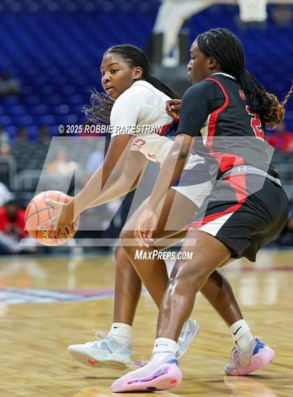 Thumbnail 3 in Wagner vs. Ryan (UIL 5A Basketball Division I Final) photogallery.