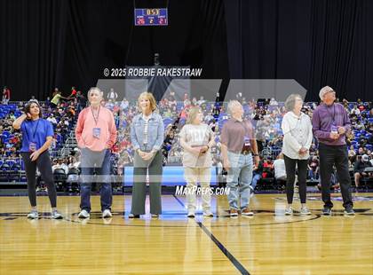 Thumbnail 2 in Wagner vs. Ryan (UIL 5A Basketball Division I Final) photogallery.