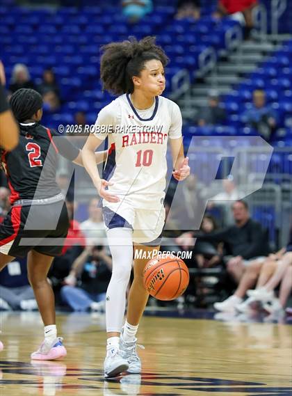 Thumbnail 2 in Wagner vs. Ryan (UIL 5A Basketball Division I Final) photogallery.