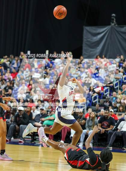 Thumbnail 1 in Wagner vs. Ryan (UIL 5A Basketball Division I Final) photogallery.