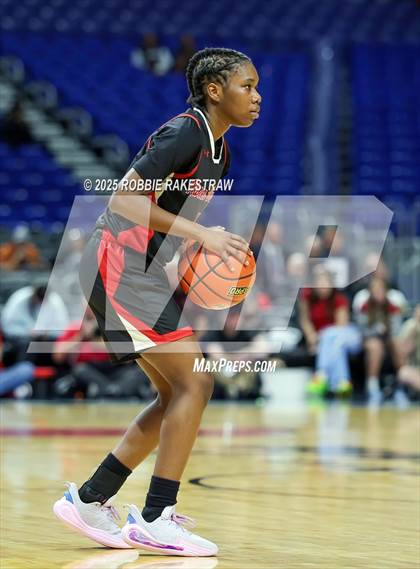 Thumbnail 1 in Wagner vs. Ryan (UIL 5A Basketball Division I Final) photogallery.