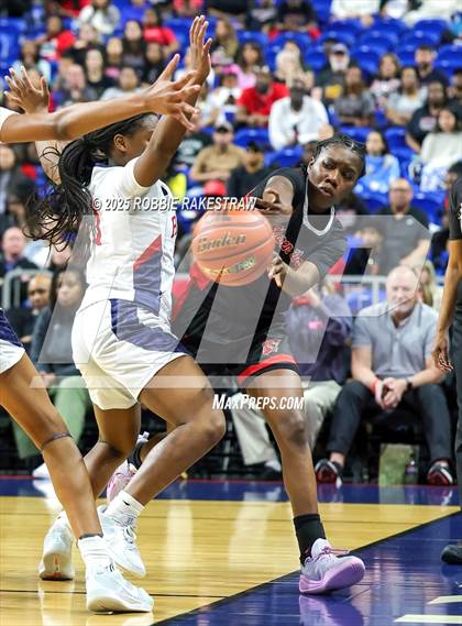 Thumbnail 1 in Wagner vs. Ryan (UIL 5A Basketball Division I Final) photogallery.