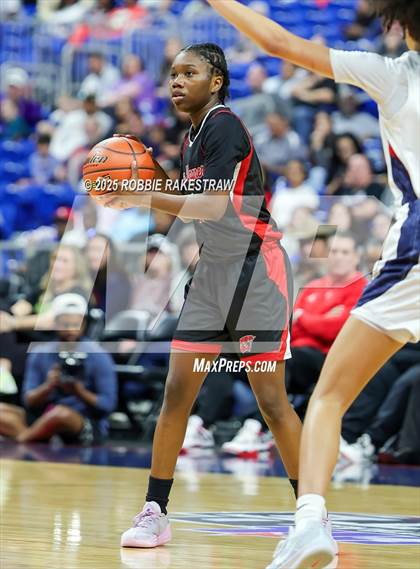 Thumbnail 2 in Wagner vs. Ryan (UIL 5A Basketball Division I Final) photogallery.