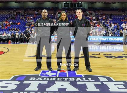 Thumbnail 1 in Wagner vs. Ryan (UIL 5A Basketball Division I Final) photogallery.