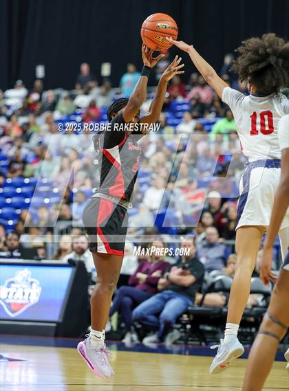 Thumbnail 1 in Wagner vs. Ryan (UIL 5A Basketball Division I Final) photogallery.