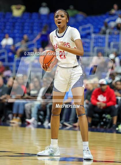 Thumbnail 2 in Wagner vs. Ryan (UIL 5A Basketball Division I Final) photogallery.