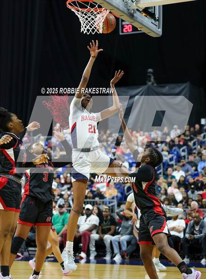 Thumbnail 1 in Wagner vs. Ryan (UIL 5A Basketball Division I Final) photogallery.