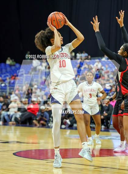 Thumbnail 3 in Wagner vs. Ryan (UIL 5A Basketball Division I Final) photogallery.