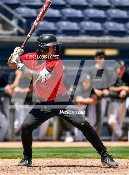 Thumbnail 2 in Damien vs. Etiwanda (Battle of the Baseline League) photogallery.