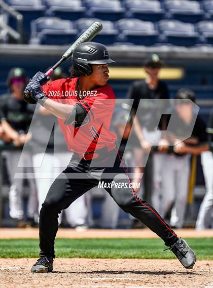 Thumbnail 3 in Damien vs. Etiwanda (Battle of the Baseline League) photogallery.