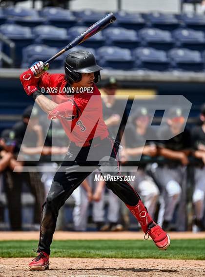 Thumbnail 3 in Damien vs. Etiwanda (Battle of the Baseline League) photogallery.