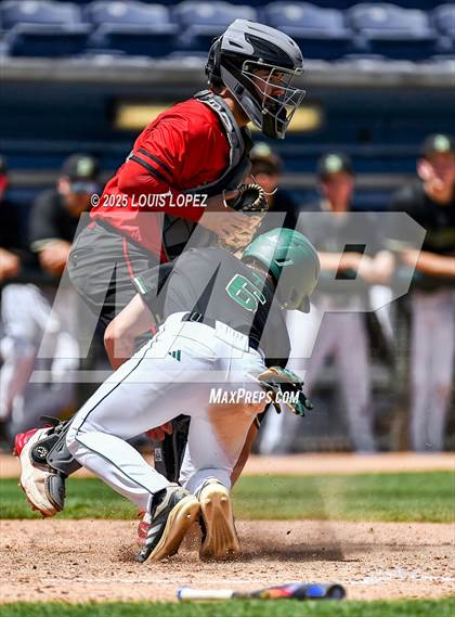 Thumbnail 2 in Damien vs. Etiwanda (Battle of the Baseline League) photogallery.