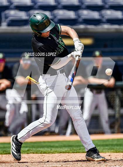 Thumbnail 2 in Damien vs. Etiwanda (Battle of the Baseline League) photogallery.