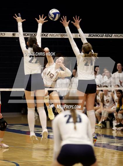 Thumbnail 2 in JV: Salpointe Catholic @ Ironwood Ridge photogallery.