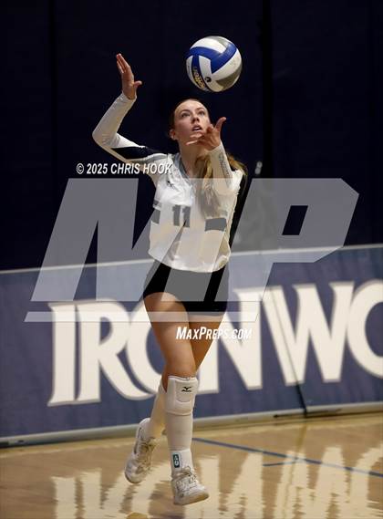 Thumbnail 2 in JV: Salpointe Catholic @ Ironwood Ridge photogallery.