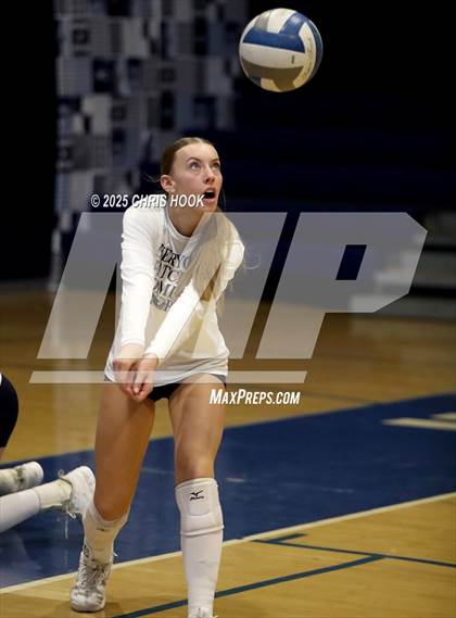 Thumbnail 3 in JV: Salpointe Catholic @ Ironwood Ridge photogallery.