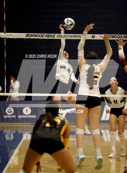 Thumbnail 2 in JV: Salpointe Catholic @ Ironwood Ridge photogallery.