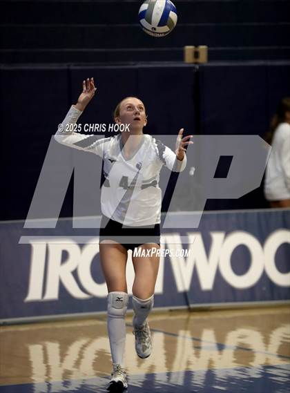 Thumbnail 3 in JV: Salpointe Catholic @ Ironwood Ridge photogallery.