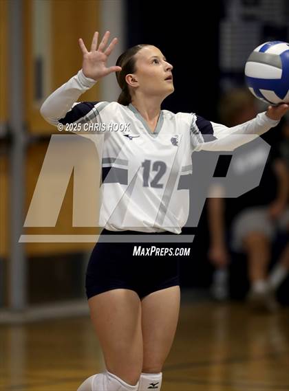 Thumbnail 2 in JV: Salpointe Catholic @ Ironwood Ridge photogallery.