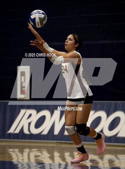Thumbnail 2 in JV: Salpointe Catholic @ Ironwood Ridge photogallery.