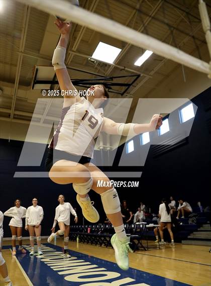 Thumbnail 2 in JV: Salpointe Catholic @ Ironwood Ridge photogallery.