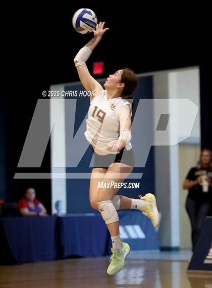 Thumbnail 3 in JV: Salpointe Catholic @ Ironwood Ridge photogallery.
