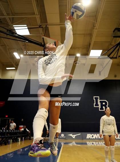 Thumbnail 2 in JV: Salpointe Catholic @ Ironwood Ridge photogallery.