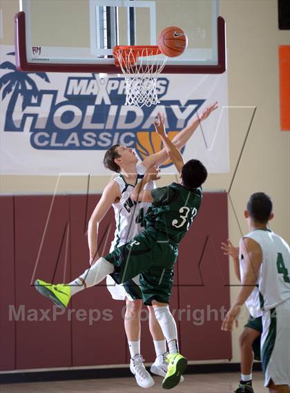 Thumbnail 2 in Chaparral vs. Perris (MaxPreps Holiday Classic) photogallery.