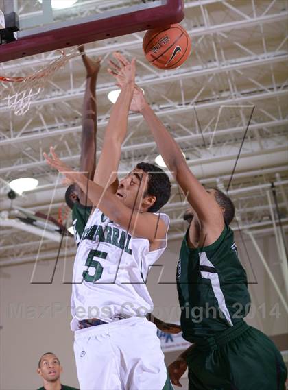 Thumbnail 3 in Chaparral vs. Perris (MaxPreps Holiday Classic) photogallery.