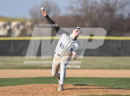 Thumbnail 2 in Lincoln-Way Central @ Lincoln-Way East photogallery.