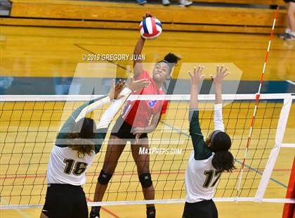 Thumbnail 2 in Cabrini @ Metairie Park Country Day (Country Day Tournament) photogallery.