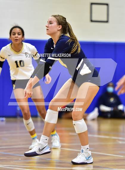 Thumbnail 2 in Berkeley Prep vs. St. Pius X Catholic (Nike Tournament of Champions) photogallery.