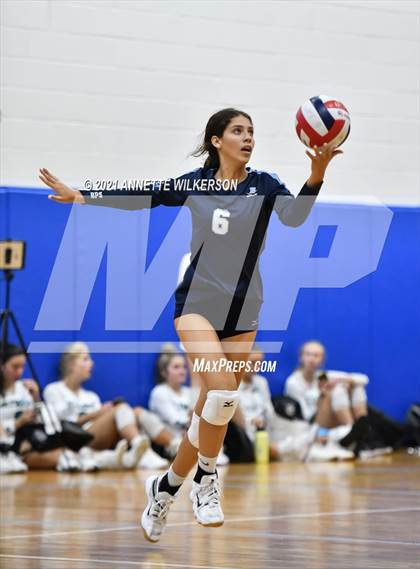 Thumbnail 1 in Berkeley Prep vs. St. Pius X Catholic (Nike Tournament of Champions) photogallery.