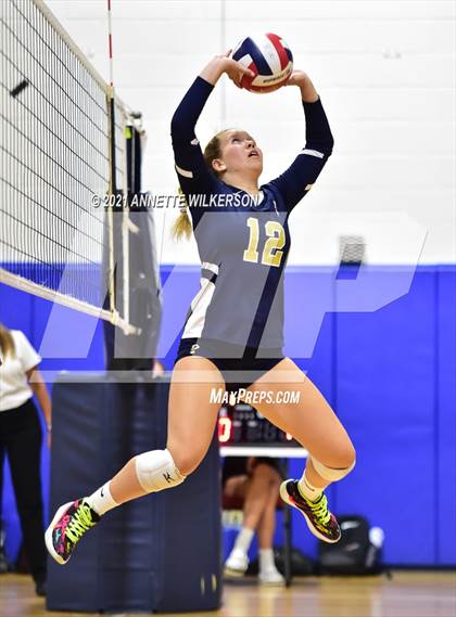 Thumbnail 1 in Berkeley Prep vs. St. Pius X Catholic (Nike Tournament of Champions) photogallery.