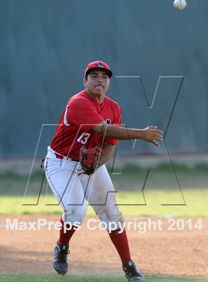 Thumbnail 1 in Cantwell-Sacred Heart vs. Artesia (St. Paul Tournament) photogallery.