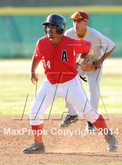 Thumbnail 3 in Cantwell-Sacred Heart vs. Artesia (St. Paul Tournament) photogallery.
