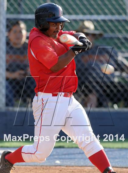 Thumbnail 3 in Cantwell-Sacred Heart vs. Artesia (St. Paul Tournament) photogallery.