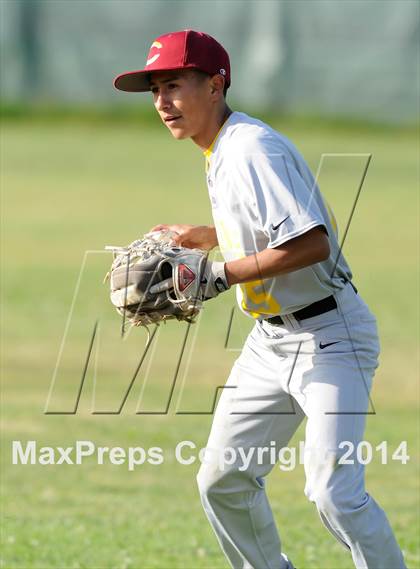 Thumbnail 2 in Cantwell-Sacred Heart vs. Artesia (St. Paul Tournament) photogallery.