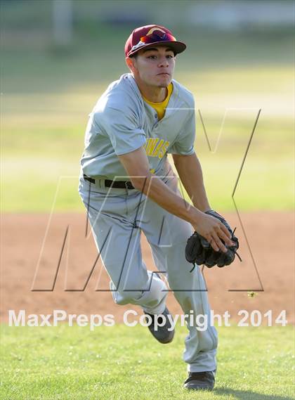 Thumbnail 3 in Cantwell-Sacred Heart vs. Artesia (St. Paul Tournament) photogallery.