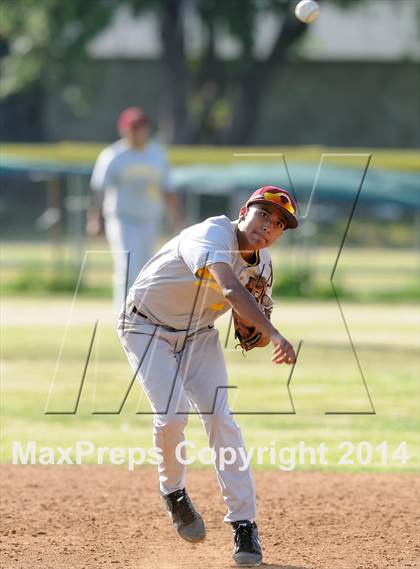 Thumbnail 3 in Cantwell-Sacred Heart vs. Artesia (St. Paul Tournament) photogallery.