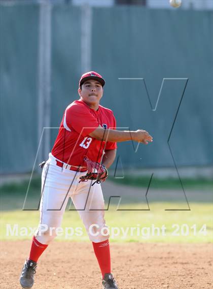 Thumbnail 3 in Cantwell-Sacred Heart vs. Artesia (St. Paul Tournament) photogallery.