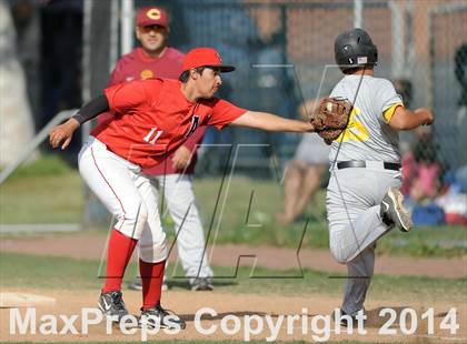 Thumbnail 3 in Cantwell-Sacred Heart vs. Artesia (St. Paul Tournament) photogallery.