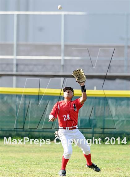 Thumbnail 3 in Cantwell-Sacred Heart vs. Artesia (St. Paul Tournament) photogallery.
